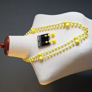 Vintage 3 Way Yellow Adjustable Beaded Necklace with Clasp Matching Earrings